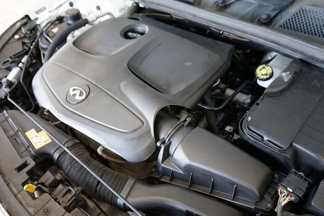 Used 2018 INFINITI QX30 Sport w/ Cargo Package image 47