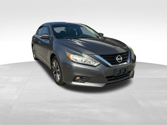 Used 2017 Nissan Altima 2.5 SV w/ Convenience Package image 7