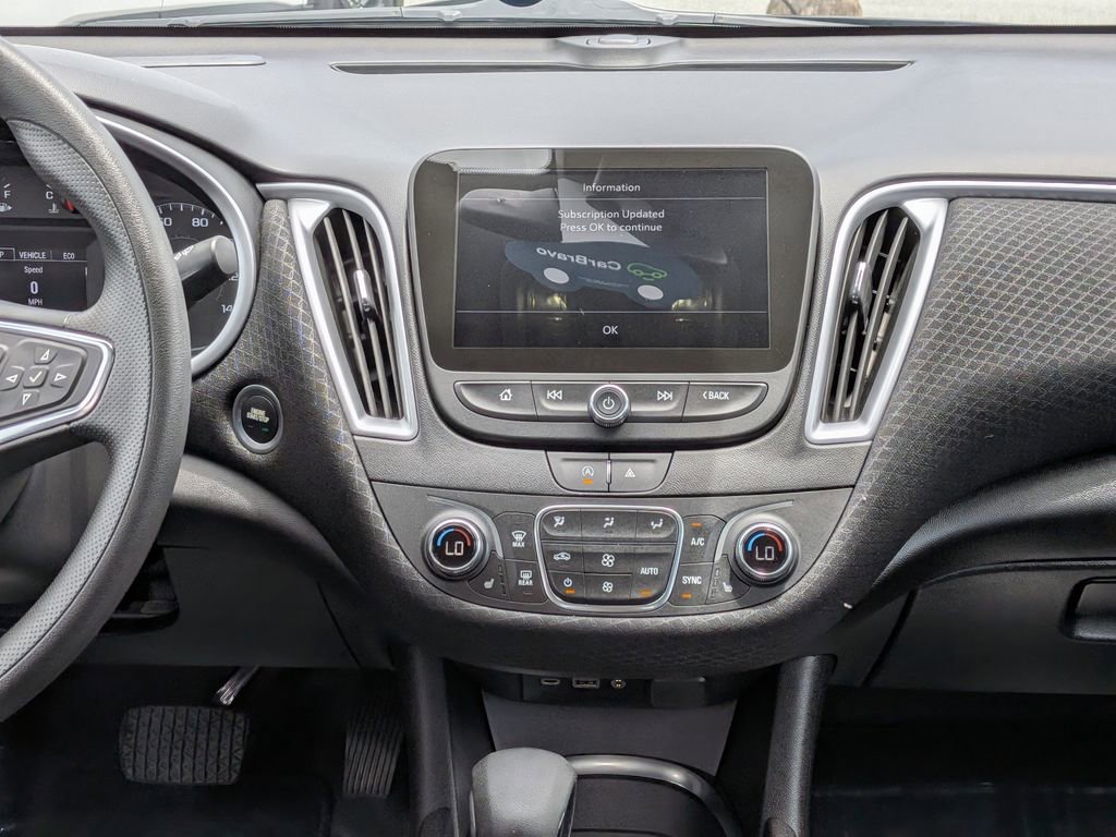 Used 2023 Chevrolet Malibu LT FWD image 16