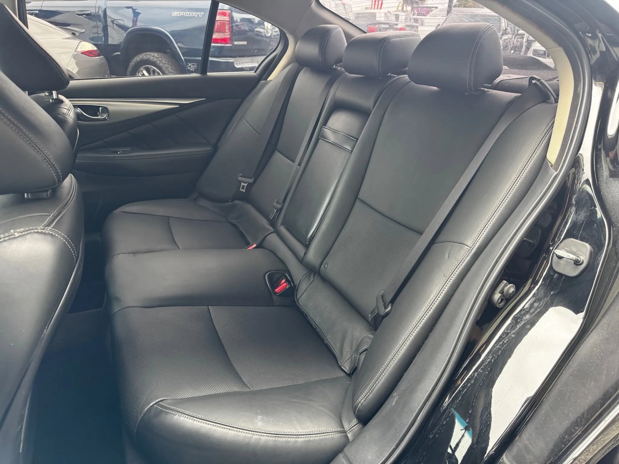 Used 2018 INFINITI Q50 Luxe w/ Essential Package (3.0T Luxe) image 24