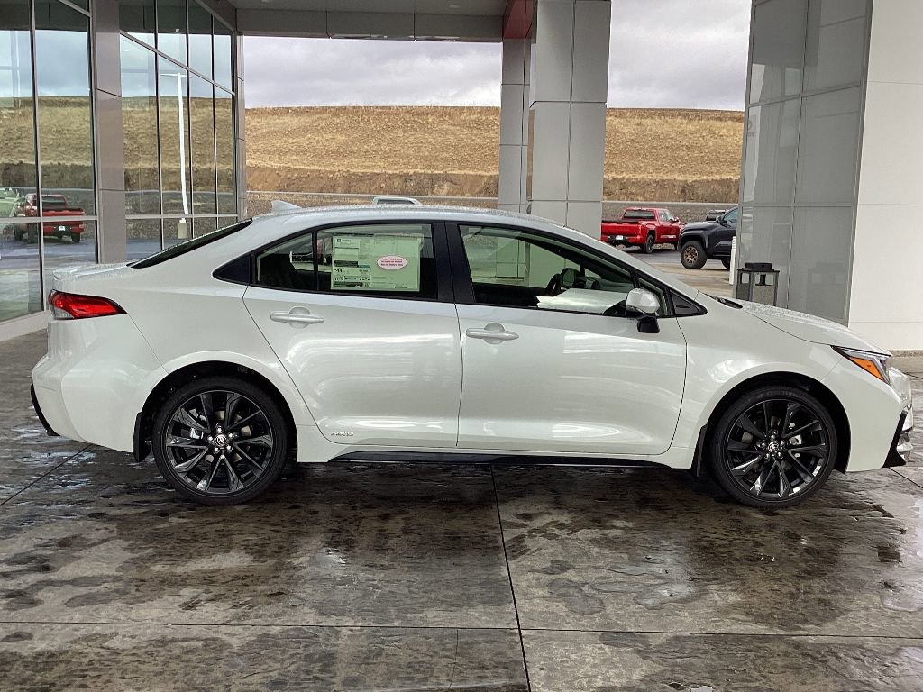 New 2026 Toyota Corolla SE image 10