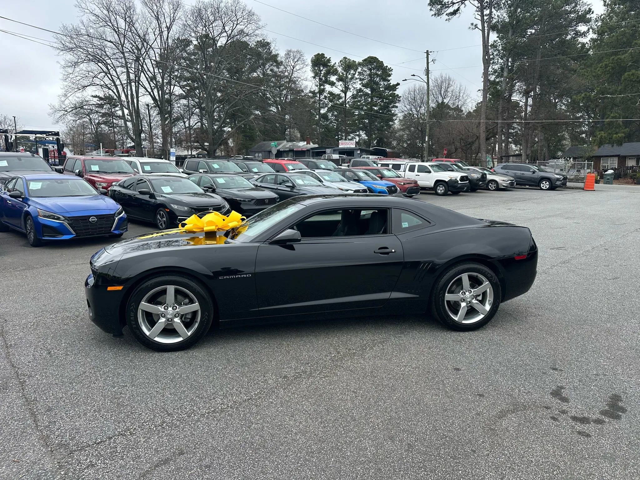 Used 2011 Chevrolet Camaro LT RWD image 4