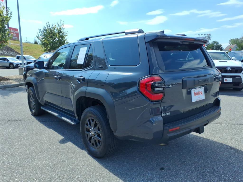 Certified 2025 Toyota 4Runner SR5 AWD/4WD image 7