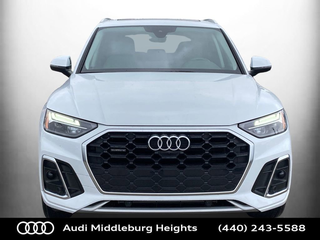 Certified 2022 Audi Q5 2.0T Premium Plus image 3