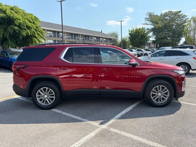 Used 2023 Chevrolet Traverse LT FWD image 7