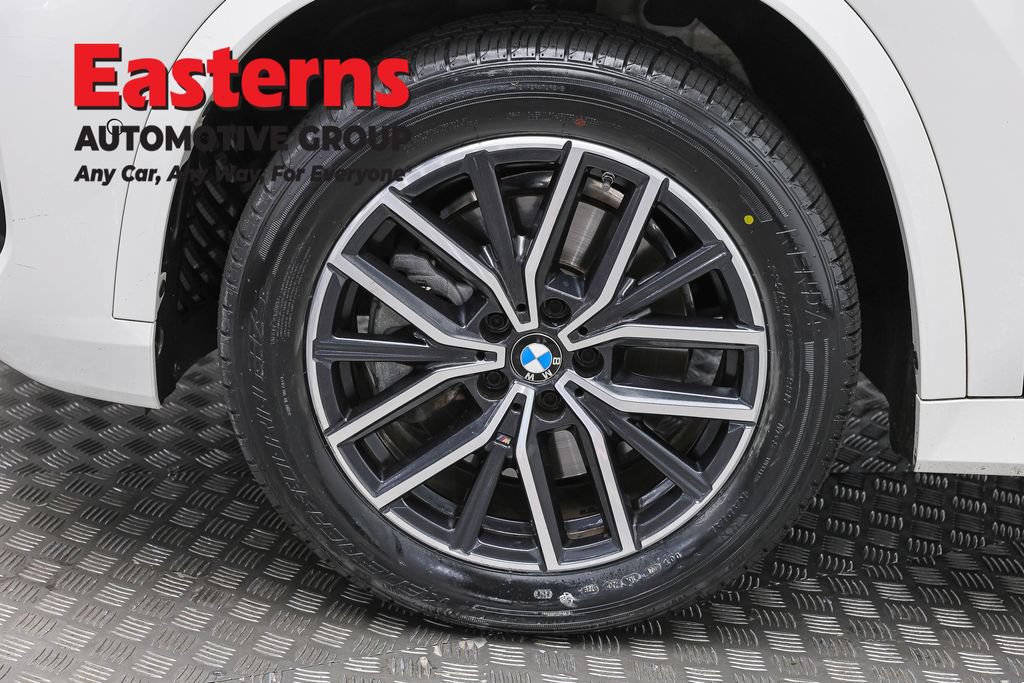 Used 2023 BMW X1 xDrive28i w/ M Sport Package AWD/4WD image 32