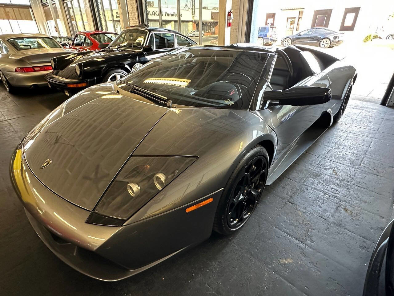 Used 2006 Lamborghini Murcielago Roadster AWD/4WD image 3