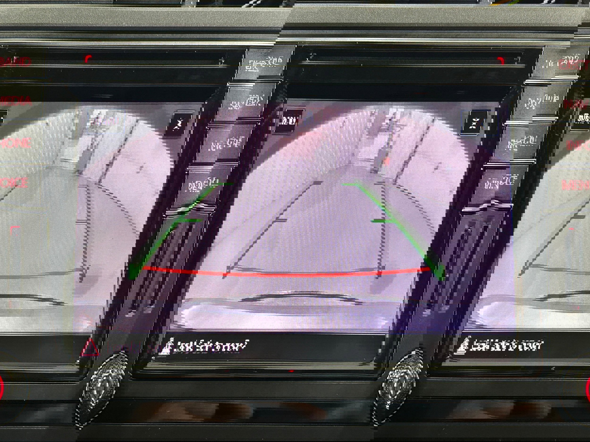 Used 2017 Volkswagen Tiguan Sport image 15