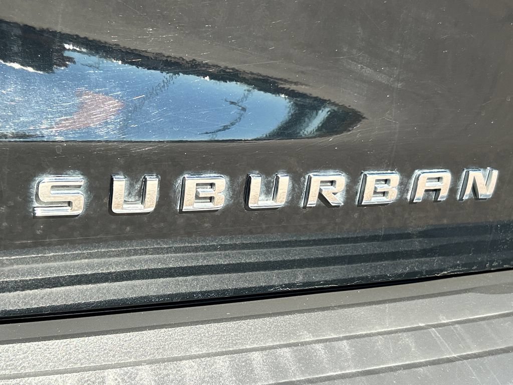 Used 2018 Chevrolet Suburban LT AWD/4WD image 26