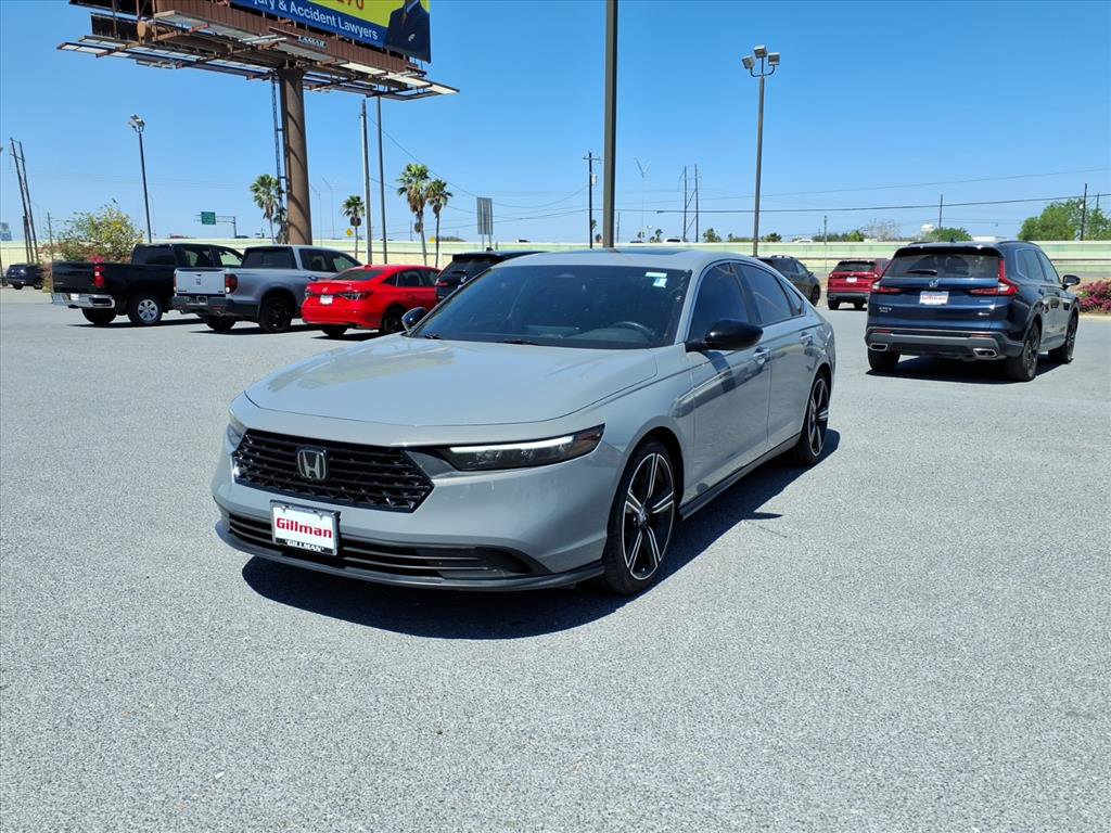 Used 2023 Honda Accord Sport image 4