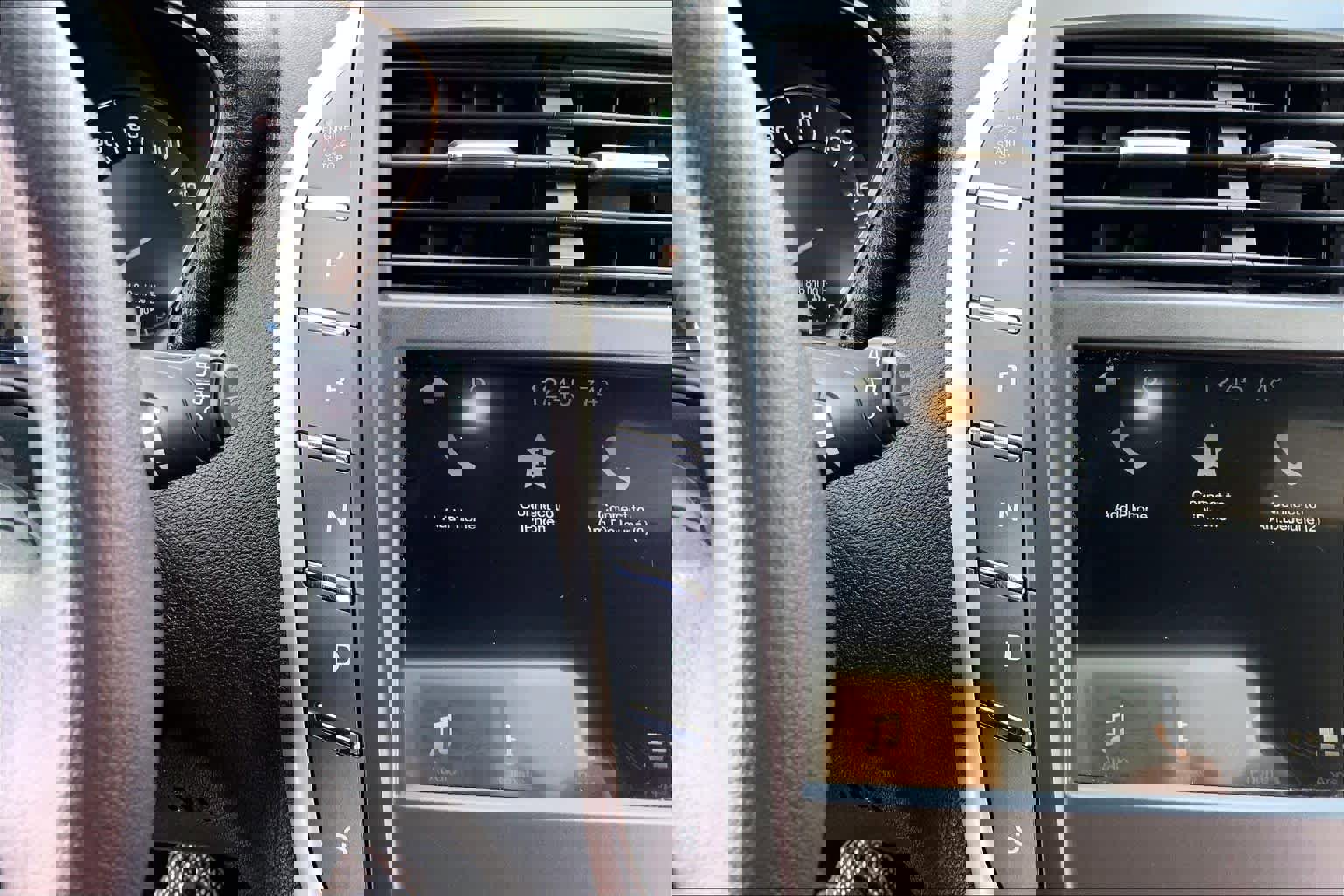 Used 2018 Lincoln MKC Premiere image 35