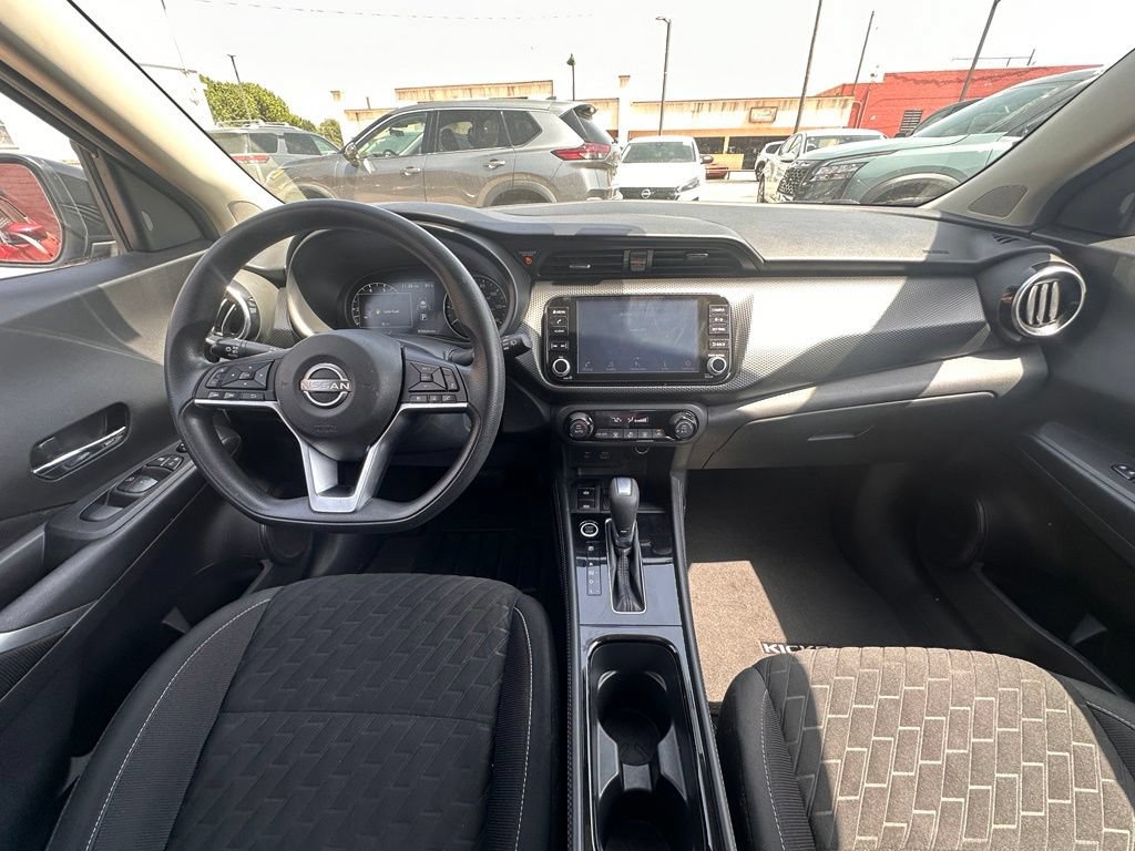 Used 2022 Nissan Kicks SV FWD image 17