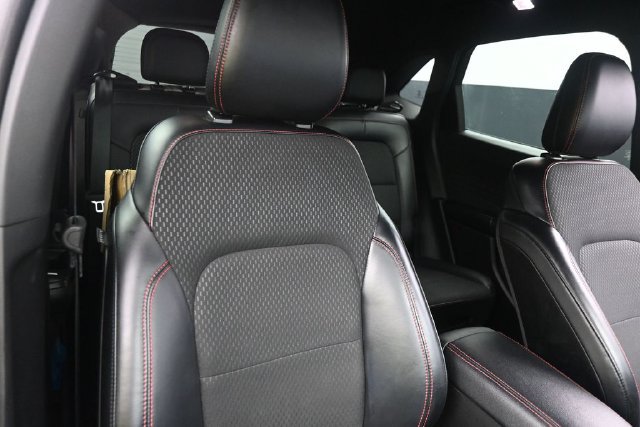 Used 2025 Ford Escape ST-Line Select AWD/4WD image 31