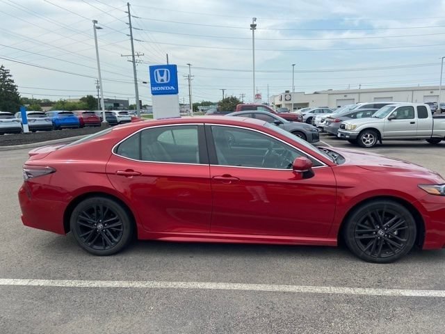 Used 2023 Toyota Camry SE w/ Protection Package (Q2) (TMS) FWD image 6
