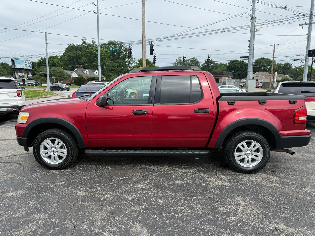 Used 2008 Ford Explorer Sport Trac XLT AWD/4WD image 4