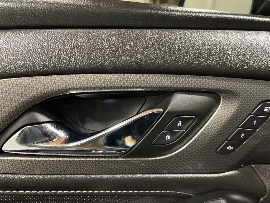 Certified 2022 Chevrolet Traverse Premier w/ Redline Edition image 13