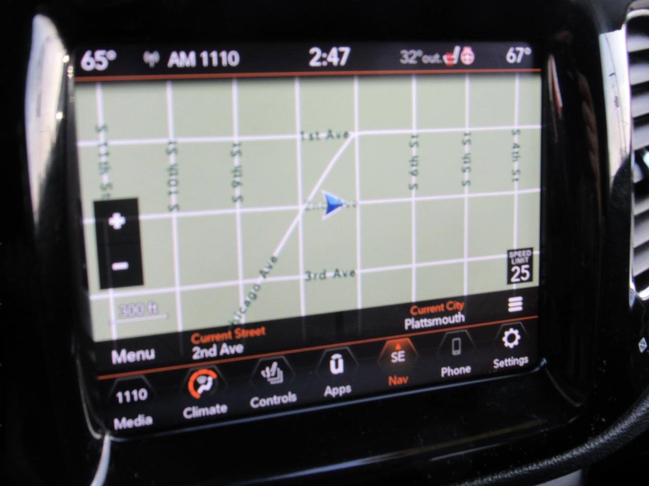 Used 2021 Jeep Compass Limited w/ Sun and Sound Group image 27