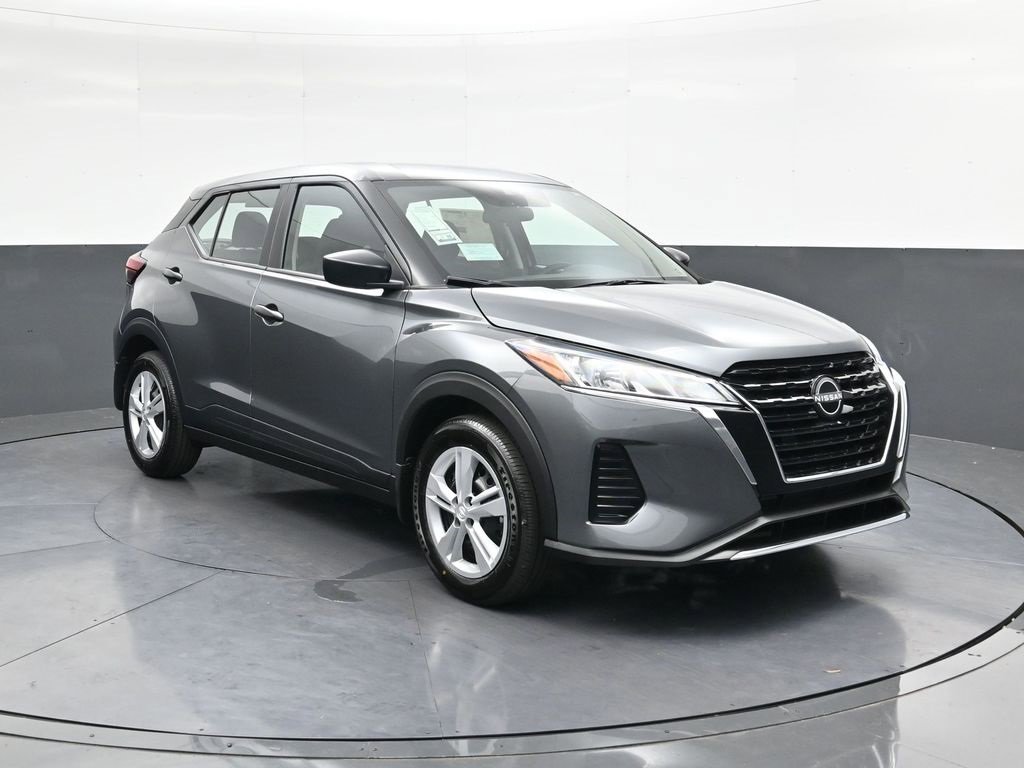 Certified 2025 Nissan Kicks Play S