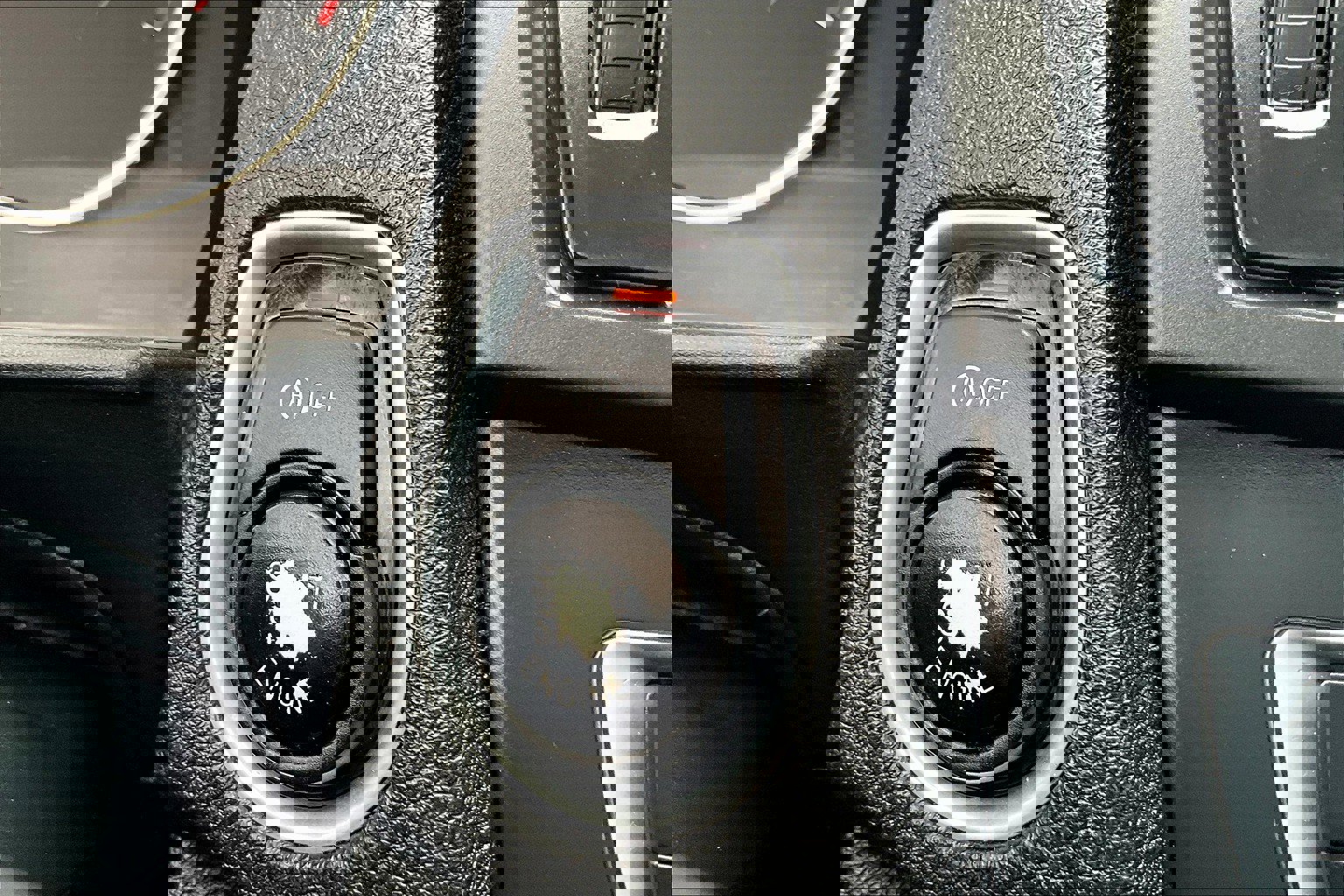 Used 2014 BMW 228i Coupe image 23