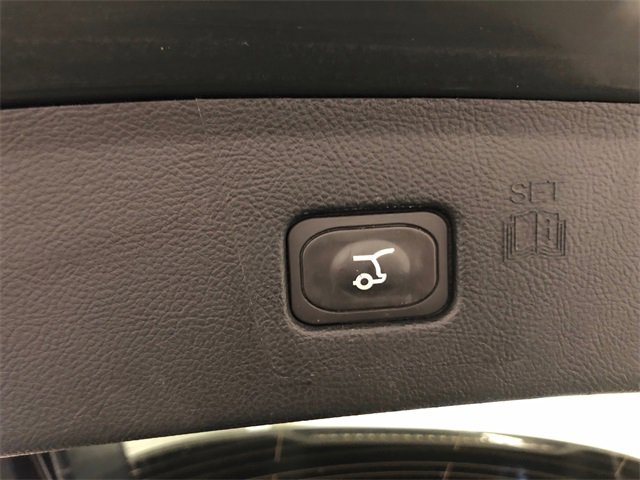 Used 2022 Ford Edge SEL w/ Convenience Package image 11