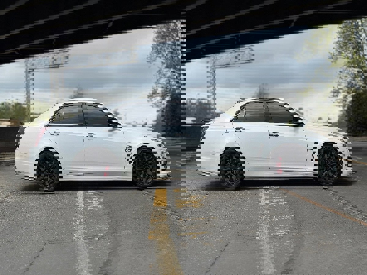 Used 2018 Cadillac CTS V w/ Carbon Fiber Package image 2