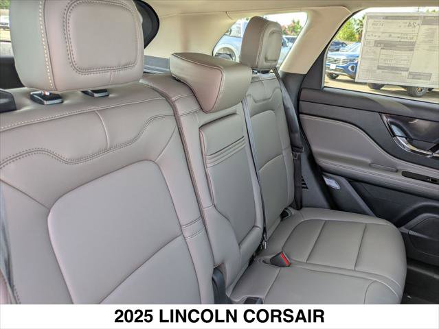 New 2025 Lincoln Corsair AWD image 13