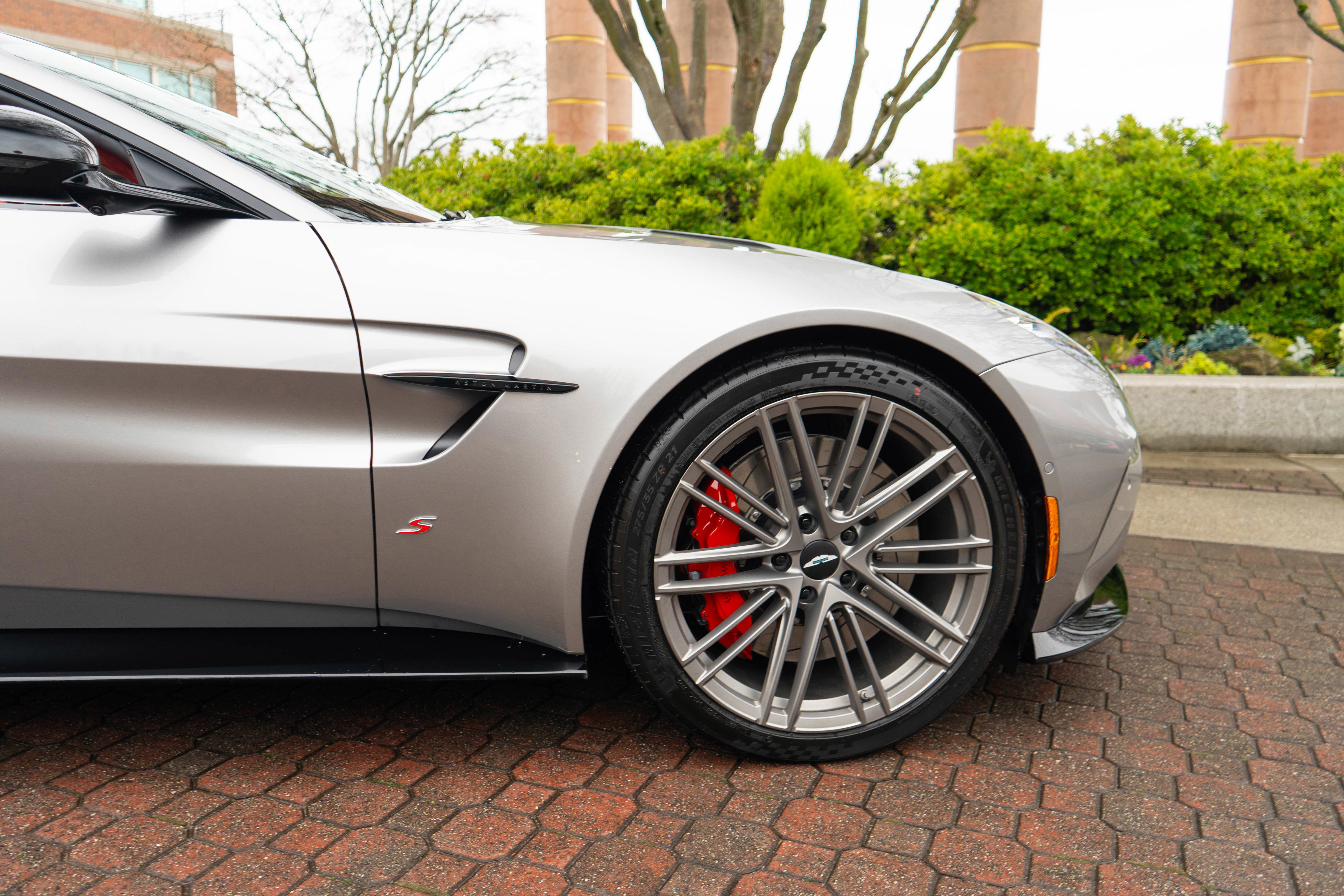 New 2026 Aston Martin V8 Vantage S image 4