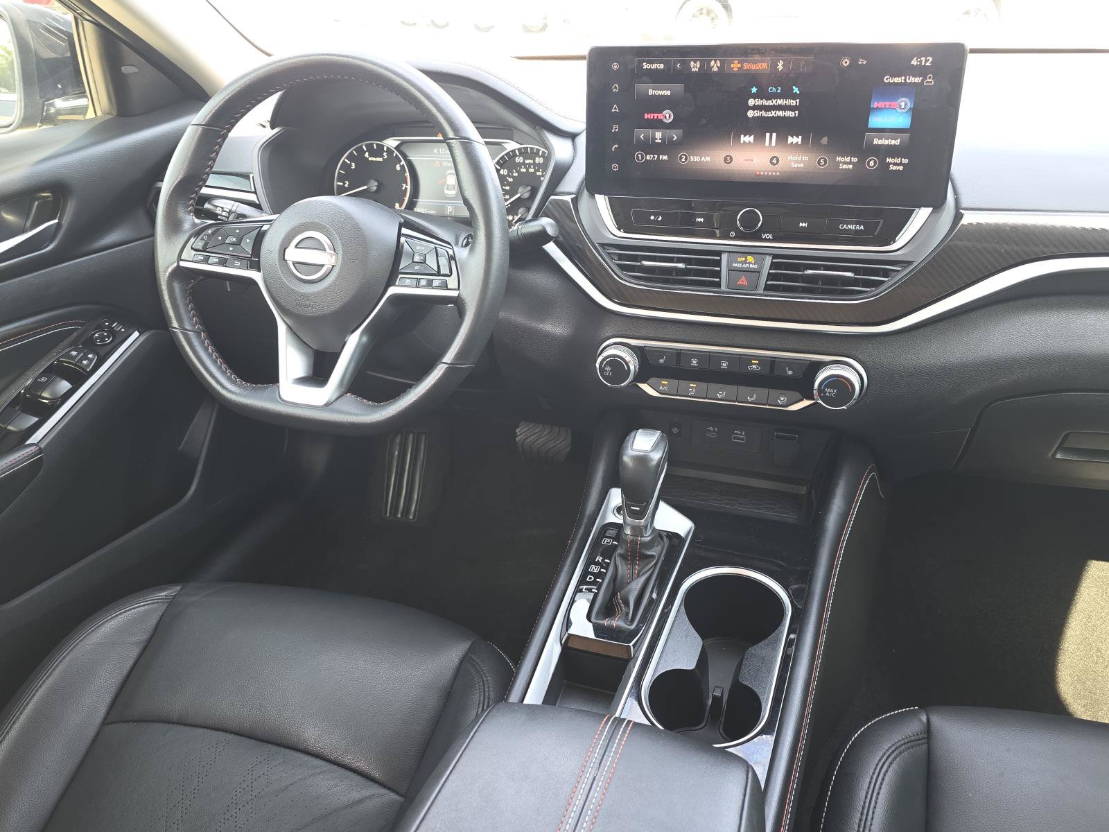 Used 2023 Nissan Altima 2.5 SR w/ SR Premium Package FWD image 9