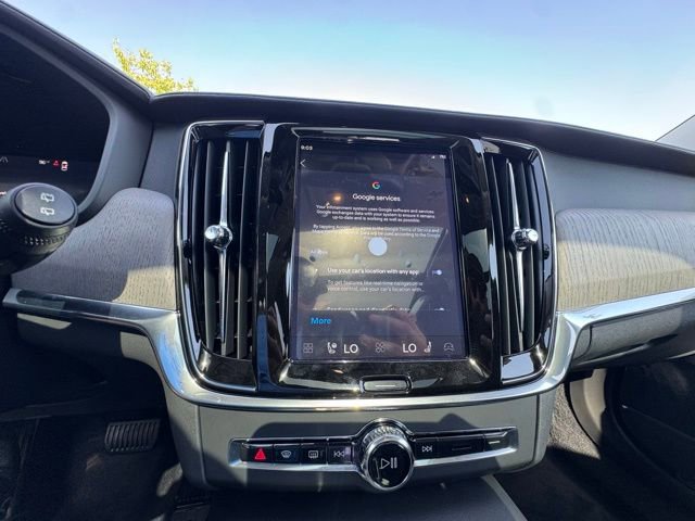 New 2026 Volvo V90 B6 Cross Country Ultra w/ Climate Package image 24