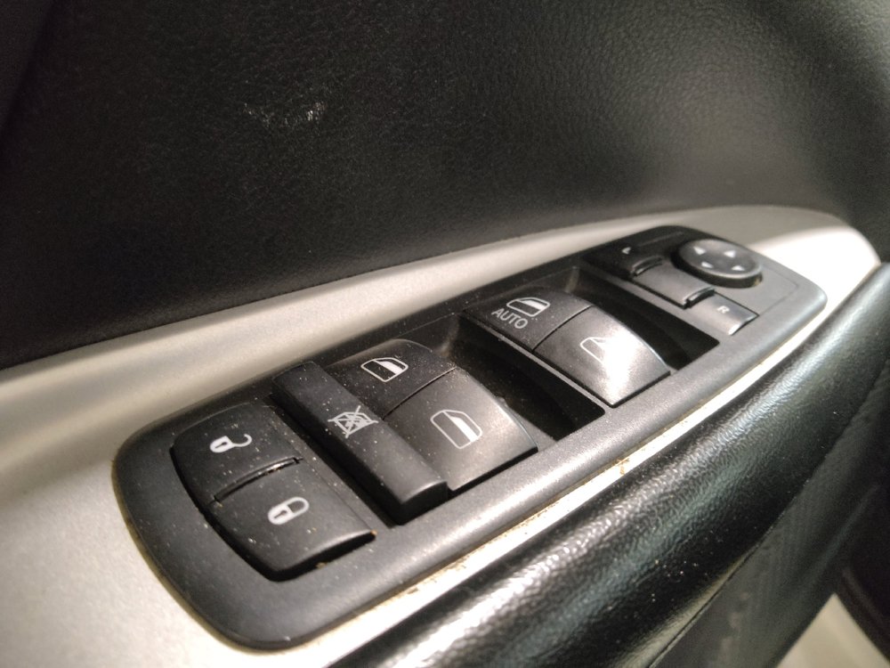 Used 2020 Dodge Journey SE w/ SE Popular Equipment Group FWD image 27