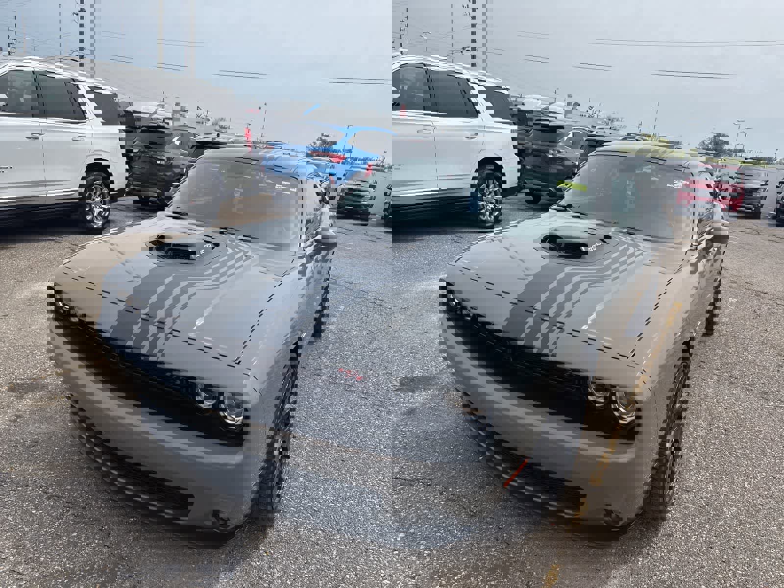 Used 2018 Dodge Challenger R/T RWD image 3