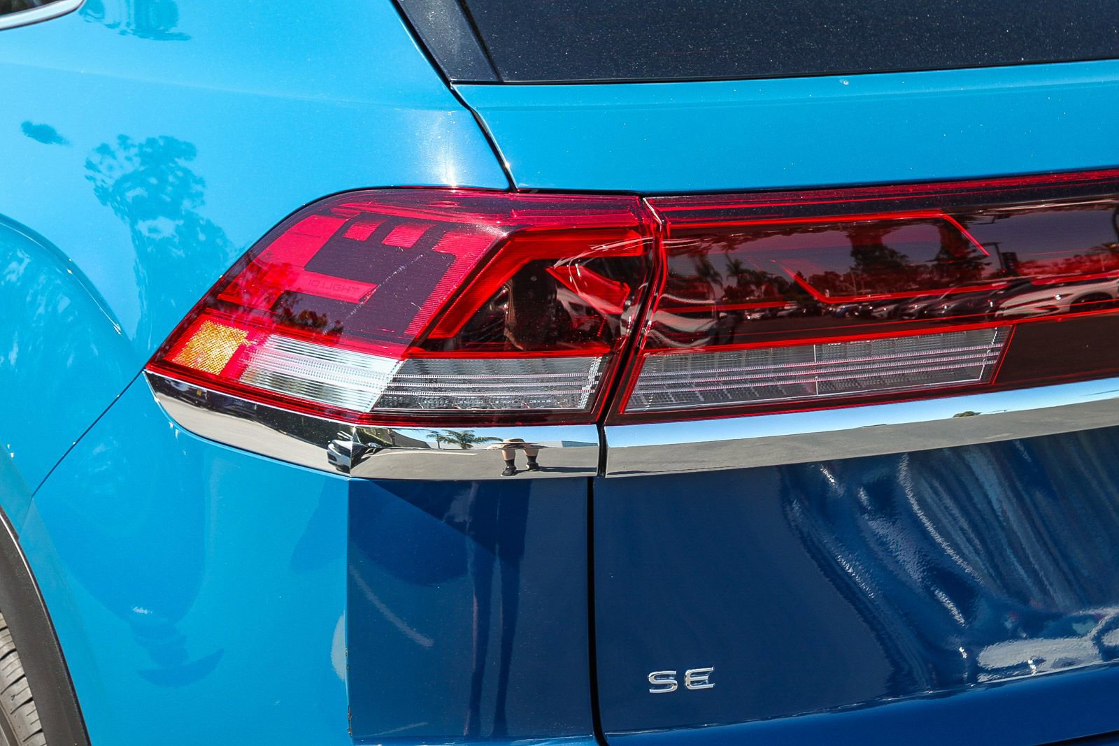 Used 2025 Volkswagen Atlas Cross Sport SE image 9