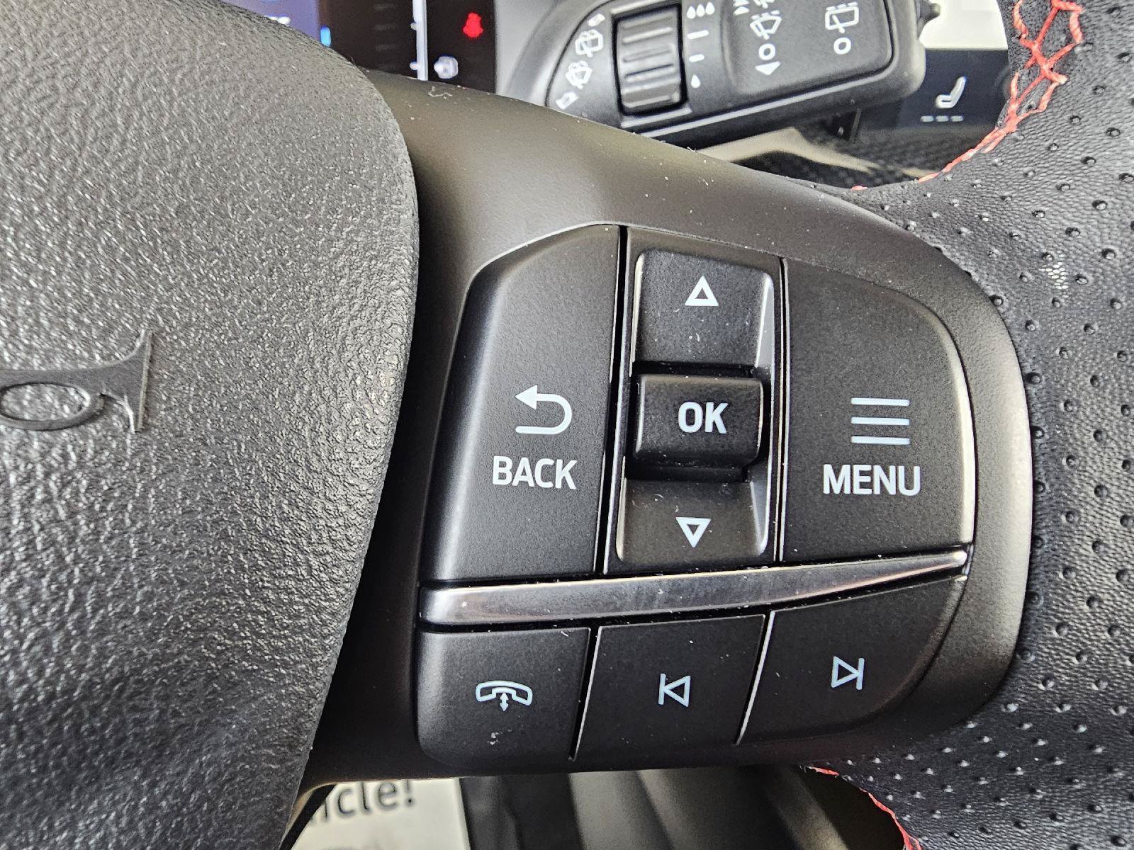 Used 2024 Ford Escape ST-Line w/ Tech Pack #1 AWD/4WD image 23