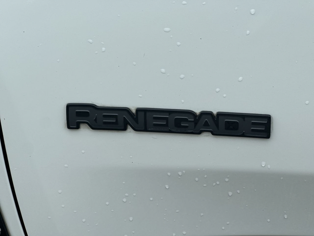 Certified 2023 Jeep Renegade Latitude AWD/4WD image 45