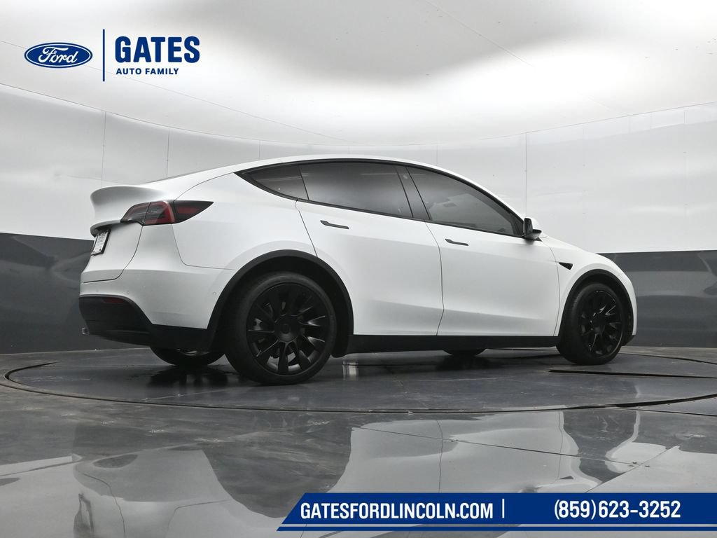 Used 2021 Tesla Model Y Long Range AWD/4WD image 36