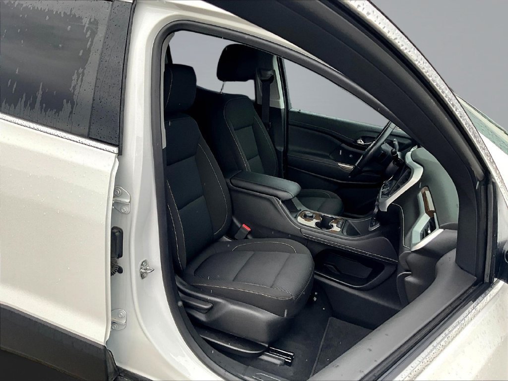 Used 2023 GMC Acadia SLE FWD image 32