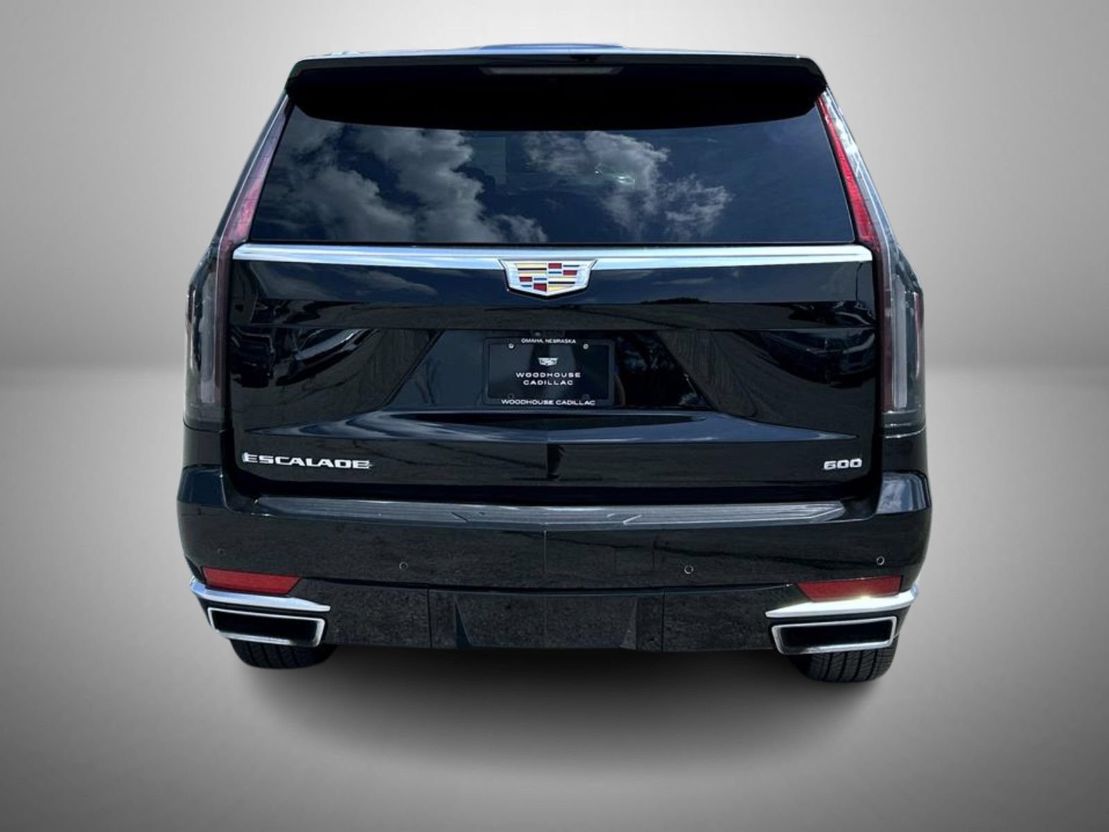 Certified 2024 Cadillac Escalade Premium Luxury Platinum w/ Heavy-Duty Trailer Package AWD/4WD image 14