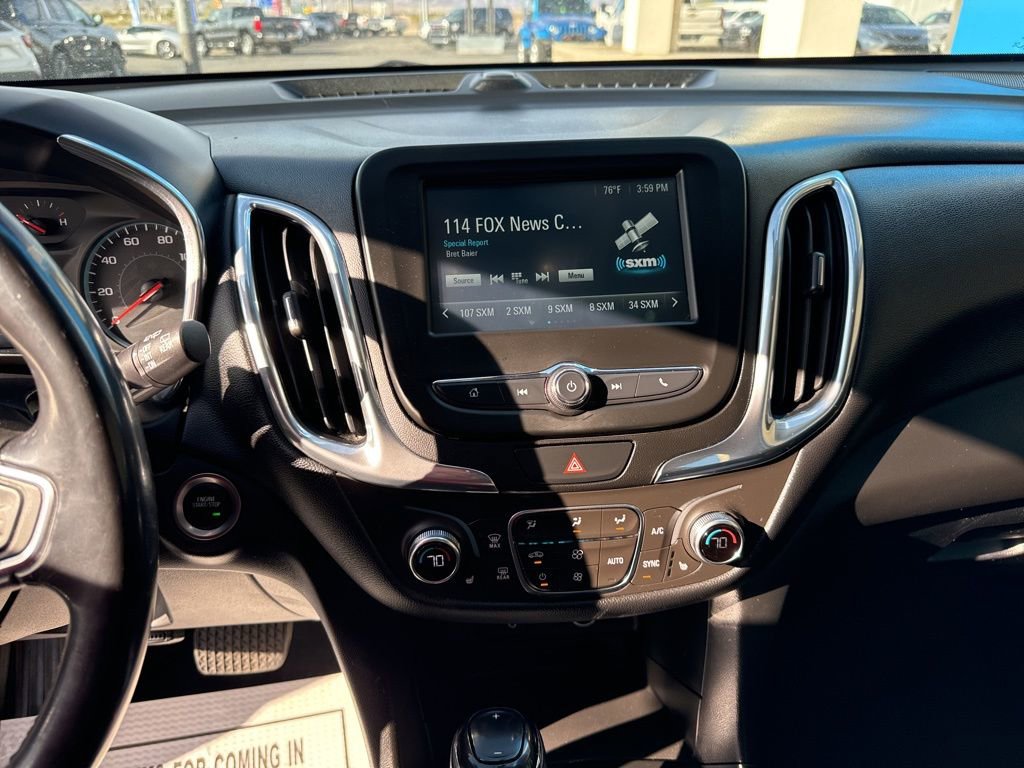 Used 2018 Chevrolet Equinox LT image 19