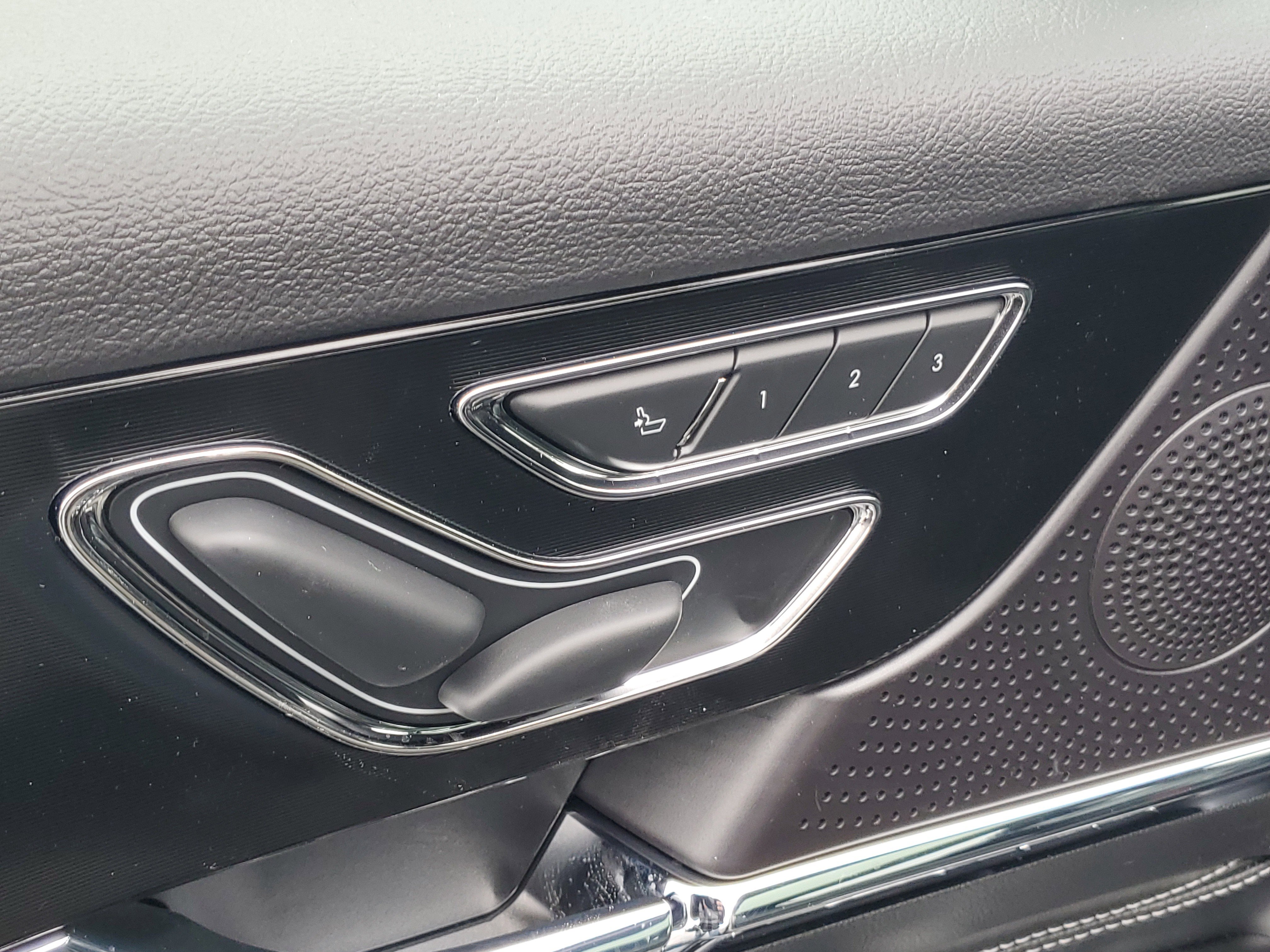 New 2026 Lincoln Corsair Premiere image 9