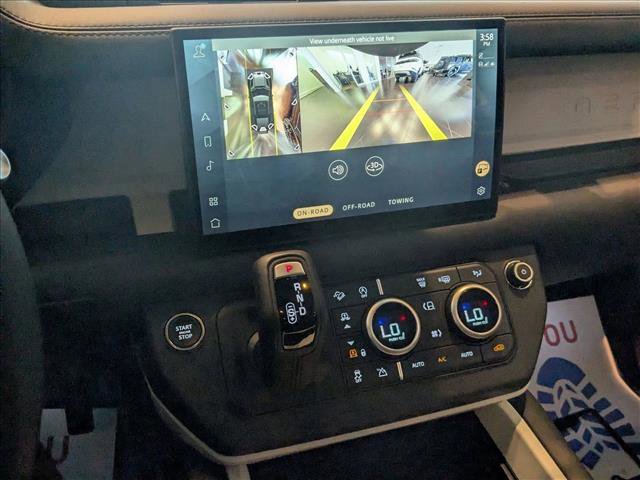 Used 2025 Land Rover Defender 110 S image 11