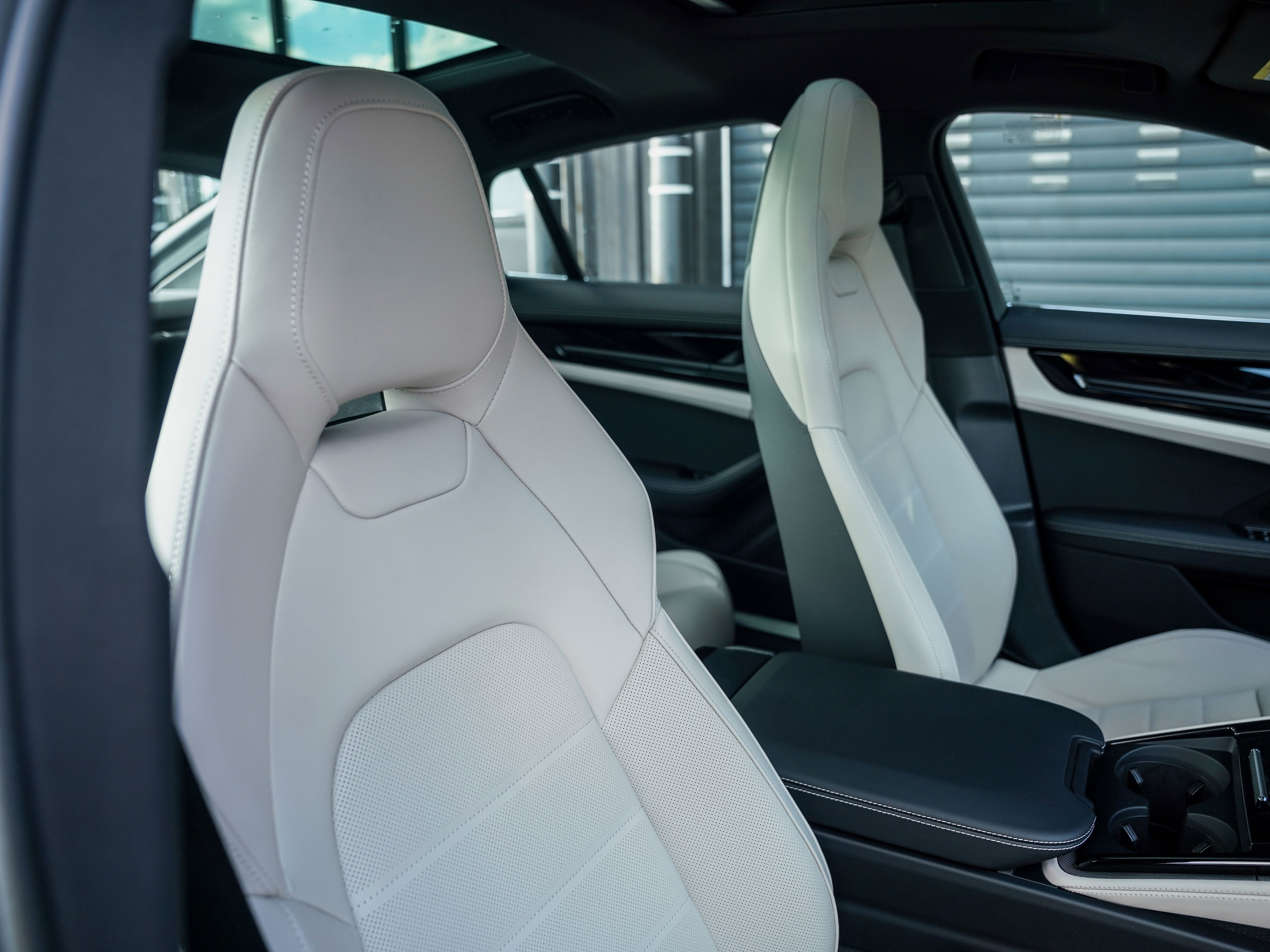 New 2026 Porsche Panamera 4 image 35