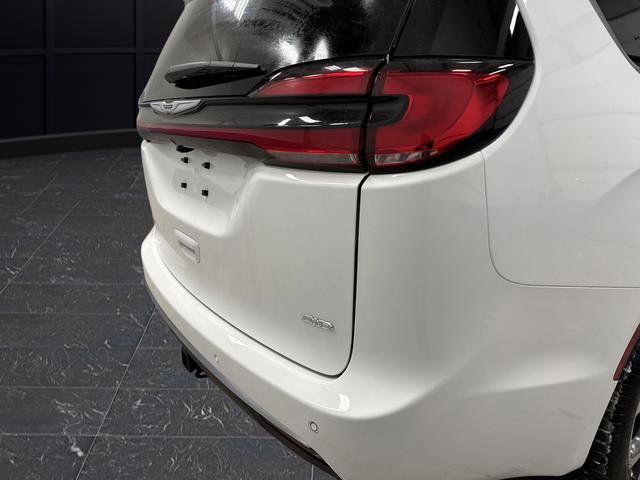 New 2026 Chrysler Pacifica Pinnacle w/ Trailer Tow Group image 36