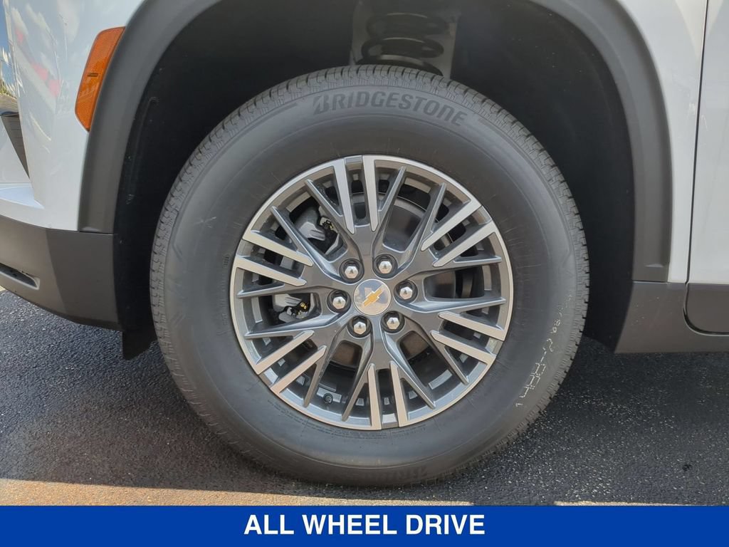 New 2026 Chevrolet Traverse LT w/ Driver Confidence Package AWD/4WD image 25
