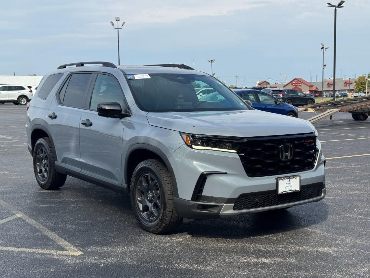 Certified 2025 Honda Pilot TrailSport image 2