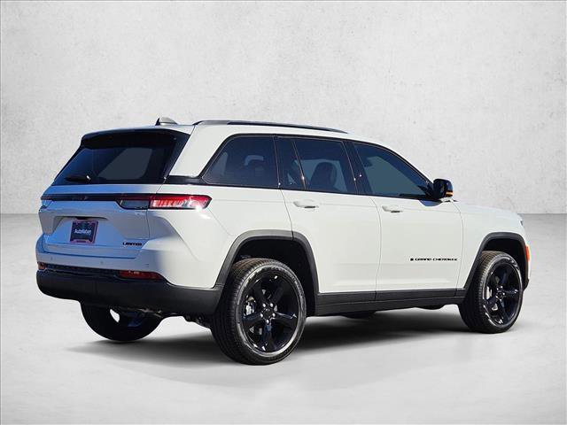 New 2025 Jeep Grand Cherokee Limited w/ Black Appearance Package image 2