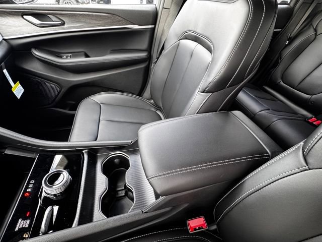 New 2025 Jeep Grand Cherokee Limited image 26