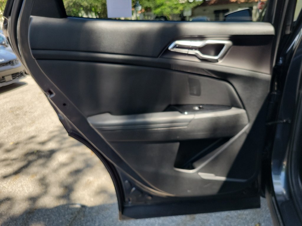 Certified 2023 Kia Sportage EX FWD image 13