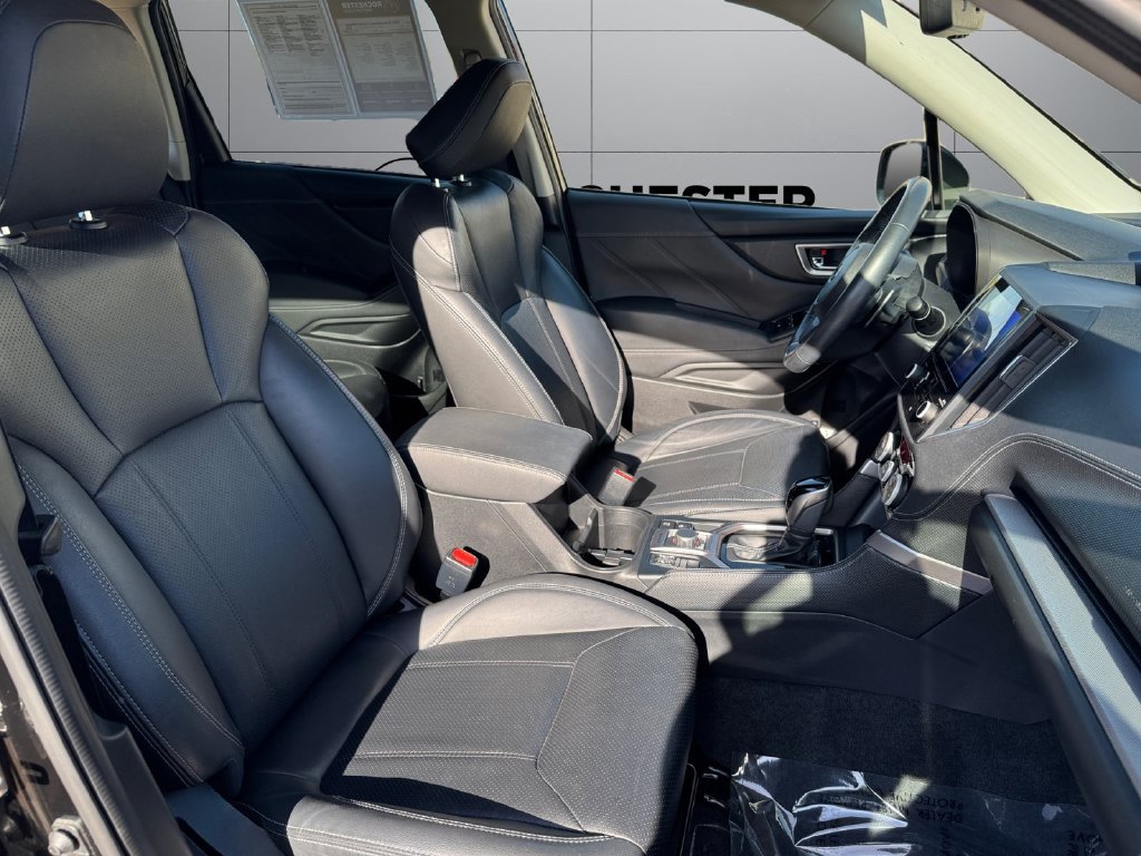Used 2021 Subaru Forester Limited AWD/4WD image 17