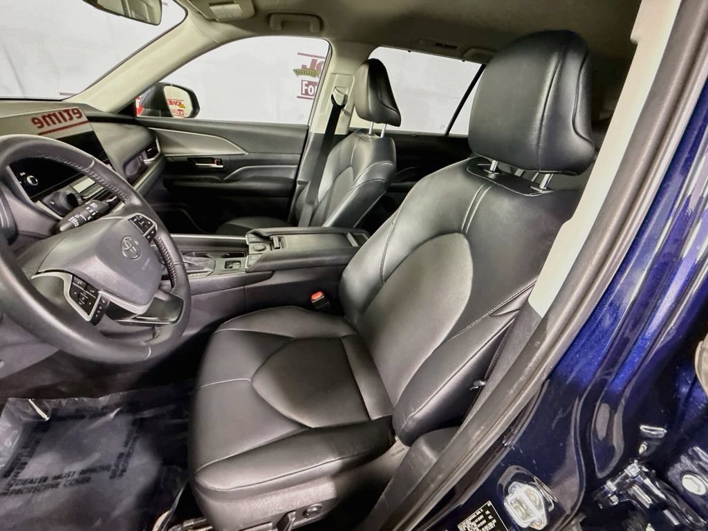 Certified 2025 Toyota Grand Highlander AWD Hybrid image 26