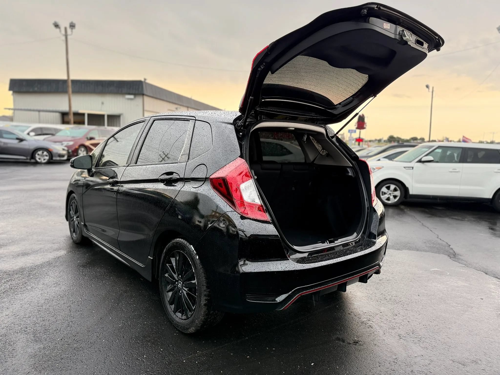 Used 2018 Honda Fit Sport image 36
